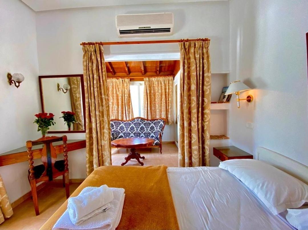 Plaza Corniche Hotel La Marsa Exterior photo